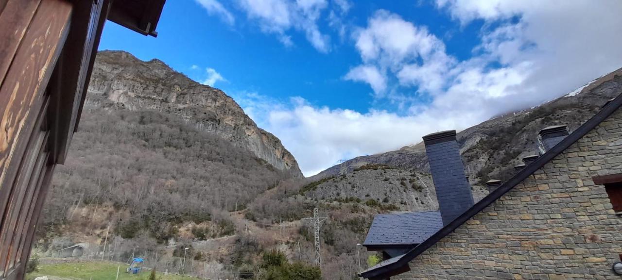 Apartamento Tarmanones Escarrilla Εξωτερικό φωτογραφία